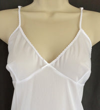 Load image into Gallery viewer, V Neck Thin Strap Full Slip